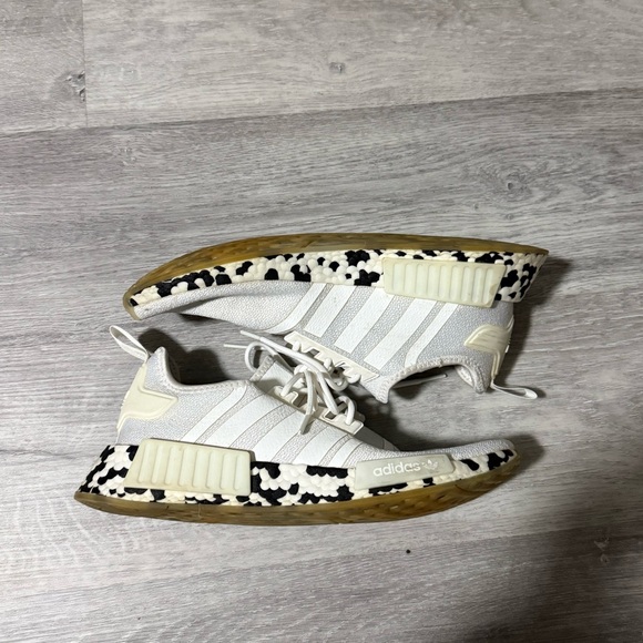 Adidas NMD R1 - Picture 1 of 2